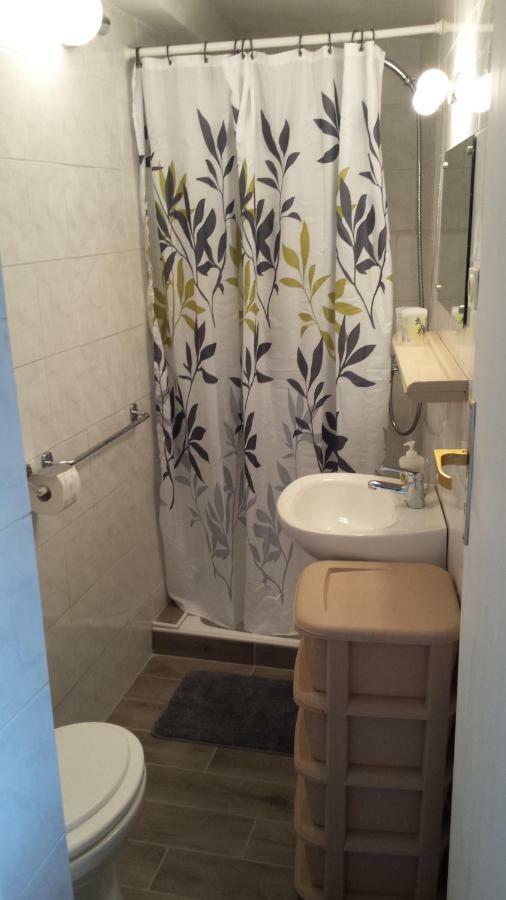 Apartment Dinko Cres Esterno foto